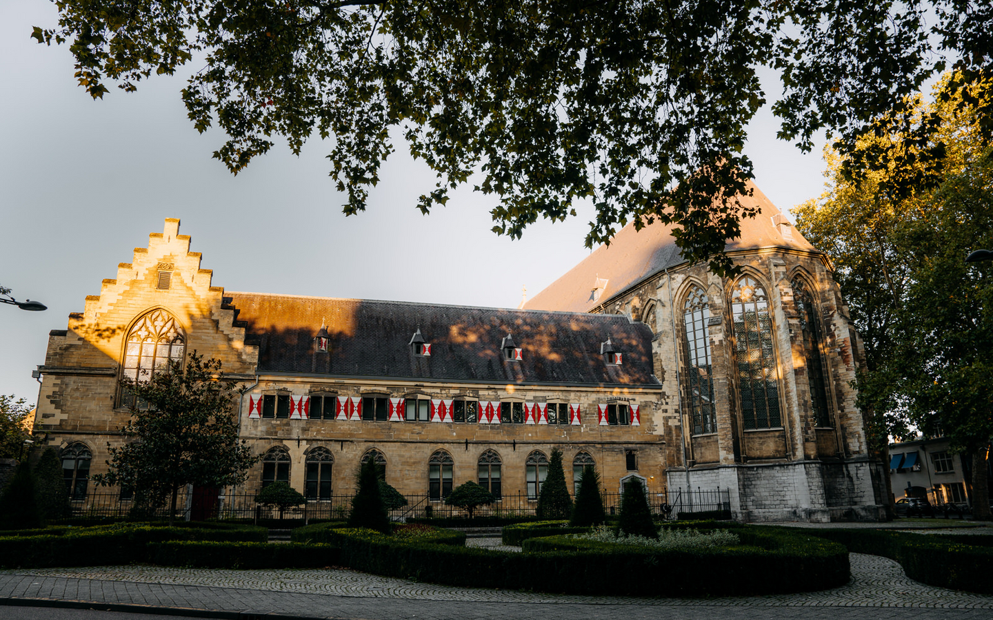 Kruisherenhotel Maastricht | Ervaar 3 dagen pure luxe in 15-eeuws 5*-hotel in voormalig klooster | incl. 3-gangendiner - afbeelding 1