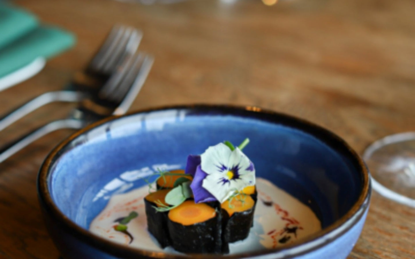 6-Gangen Rising Star menu bij Nomad aan het IJ in Amsterdam - afbeelding 2