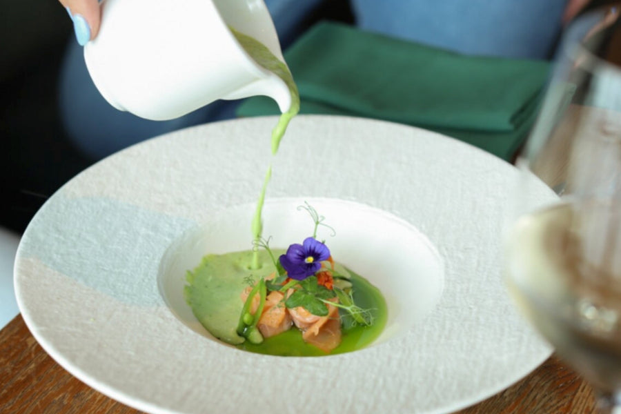 6-Gangen Rising Star menu bij Nomad aan het IJ in Amsterdam - afbeelding 1