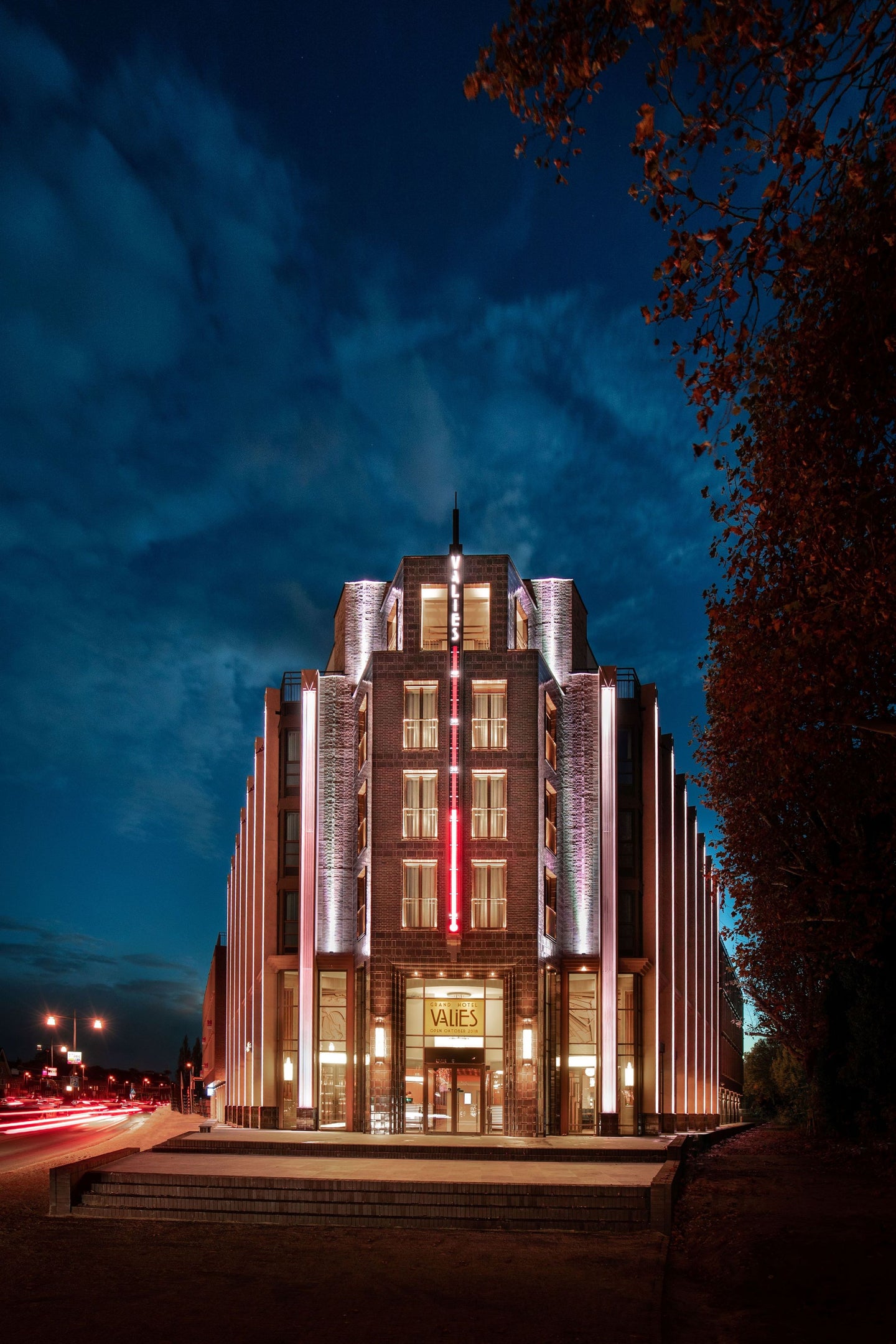 Grand Hotel Valies | Overnacht in een luxe hotel in het centrum van Roermond op 5 minuten afstand van de Designer Outlet - afbeelding 3