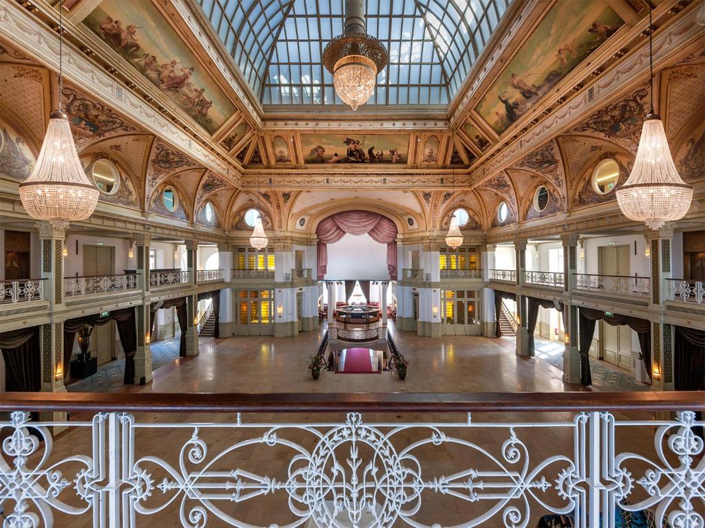 Grand Hotel Amrâth Kurhaus | Luxe overnachten aan het strand van Scheveningen | incl. 3-gangendiner - afbeelding 2