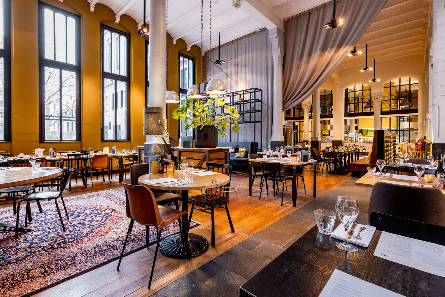Post-Plaza hotel & Grand Café | Bijzonder overnachten in een voormalig postkantoor - afbeelding 6